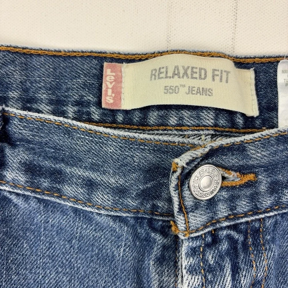 Vintage Levis 550 Jeans Mens 40x30 Blue Medium Wash Relaxed Tapered 2004